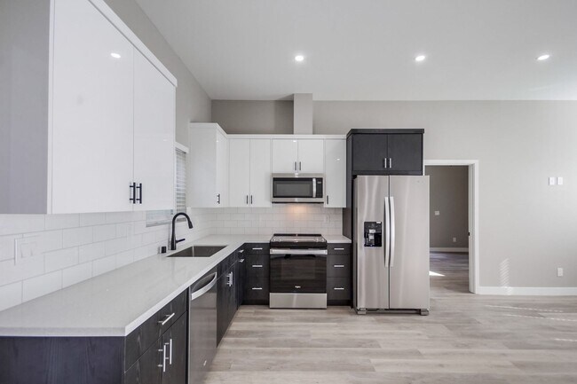 Interior Photo - The Pointe  Apartments