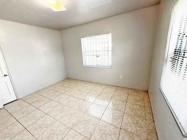 Building Photo - 531 NW 110th St