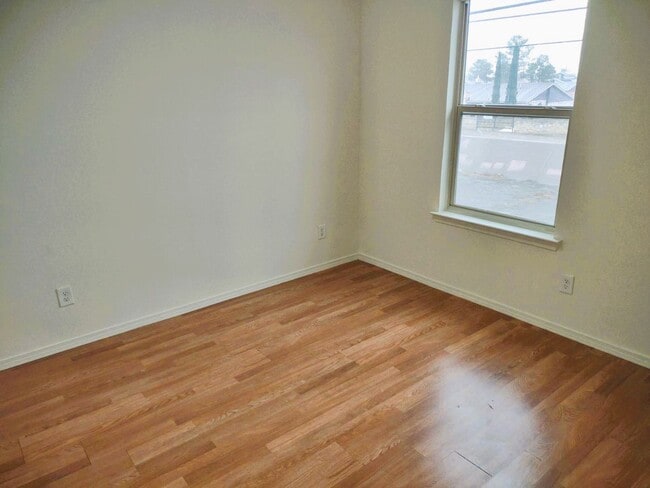 Building Photo - 9488 Landry McKee Ln