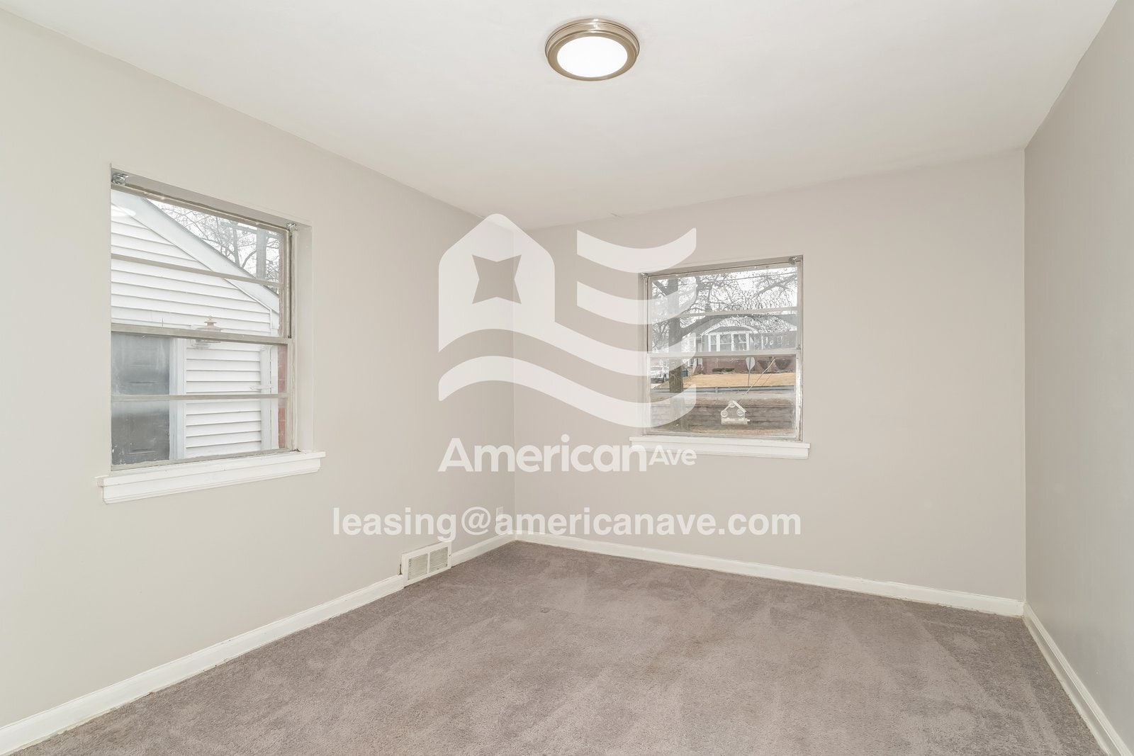 Building Photo - 6949 Pasadena Blvd