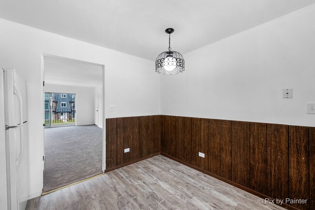 Building Photo - 9407 Bay Colony Dr