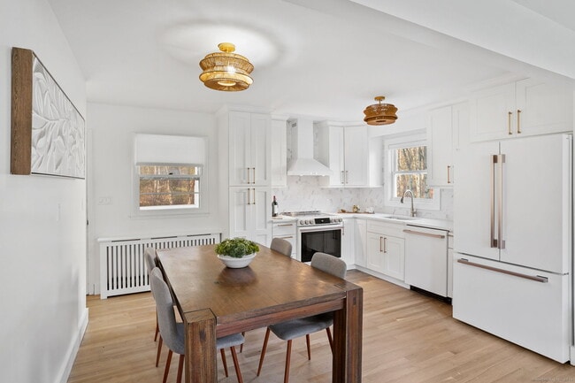 Building Photo - 132 Toll House Ln