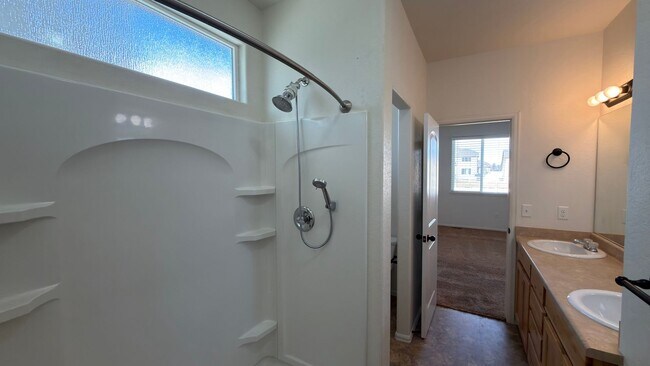 Building Photo - Great Home in Windsor