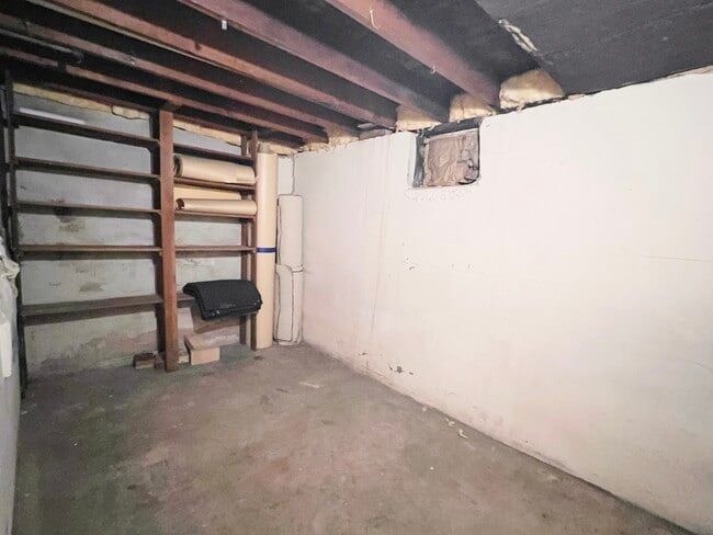 Building Photo - 721 Dean St