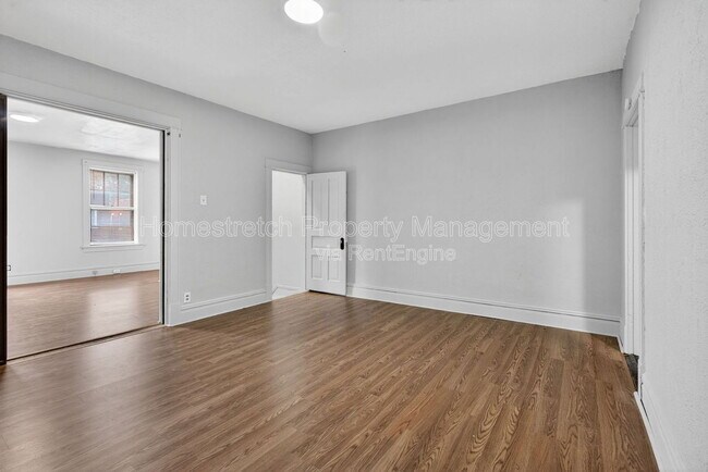 Building Photo - 551 Bates St