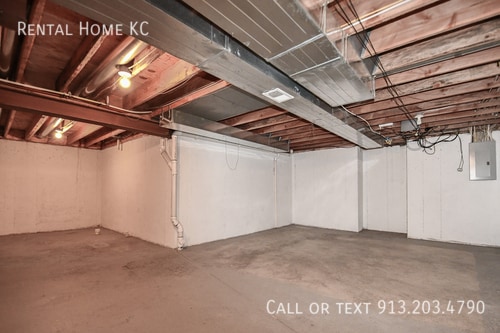Building Photo - 11912 W 132nd St