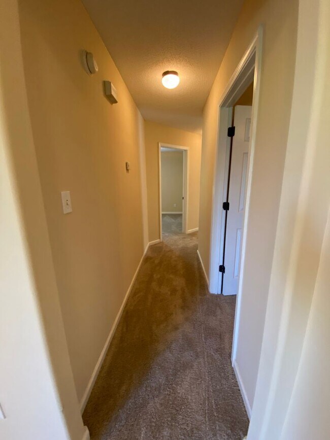 Building Photo - Gated Community - 3 Bedroom 2 Bathroom Cordova Rental Home