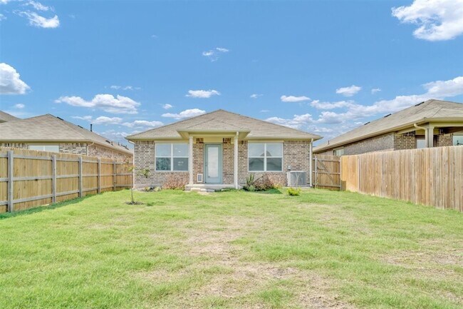 Building Photo - 1425 Fairhaven Gtwy
