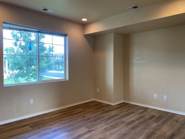 Building Photo - Lovely 3 Bed 2.5 Bath Home in Timbervine