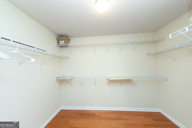 Building Photo - 4556 White Horse Dr
