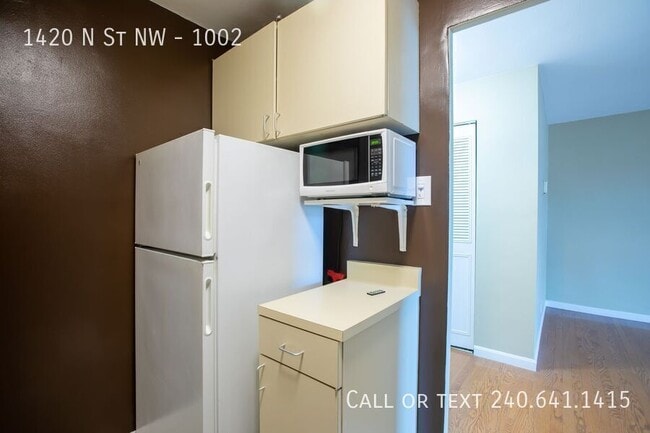 Building Photo - 1420 N St NW