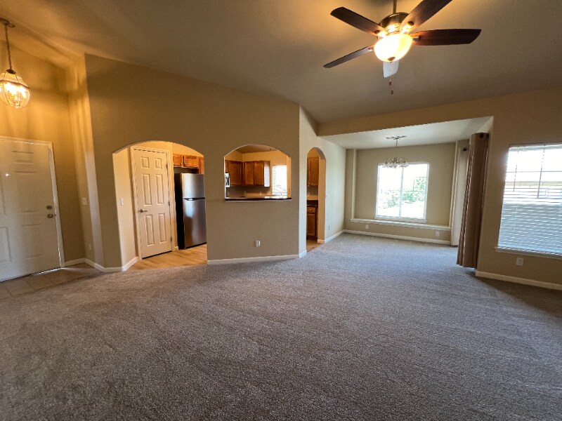 Building Photo - 7125 Ash Creek Heights