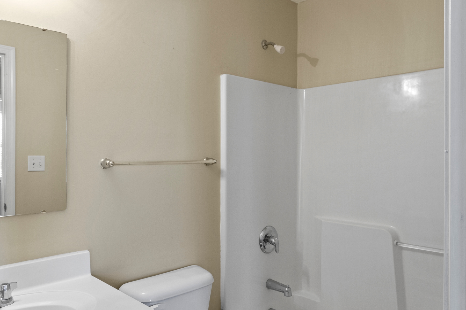 Building Photo - 246 Parrott Ct