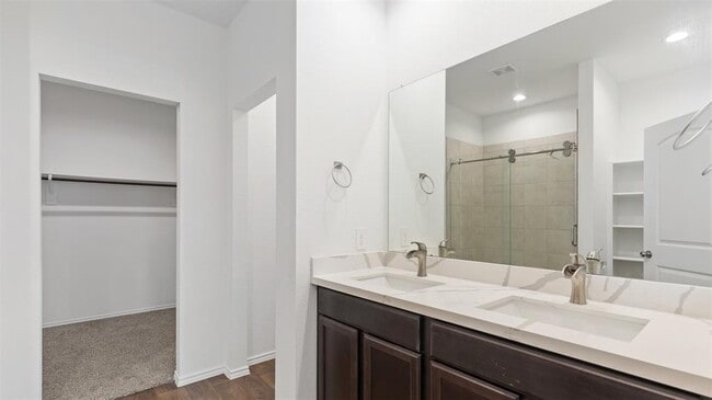 Building Photo - 14040 Thunder Pnes Dr
