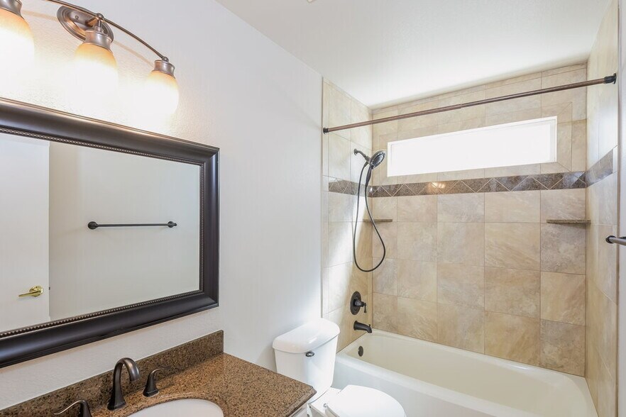 Building Photo - 1315 W 133rd Cir