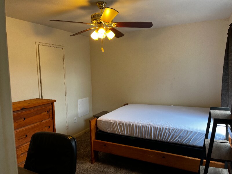 Building Photo - 521 Southwest Pkwy