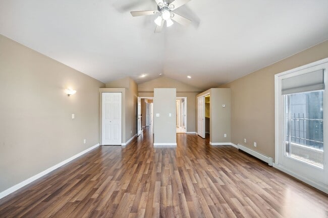 Building Photo - Spacious 3BD, 3.5BA Platt Park Home with Finished Basement and 2-Car Garage