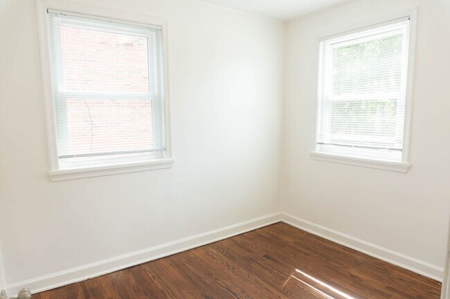 Building Photo - Charming 2BR Home in Lily Ponds NE DC – Ac...