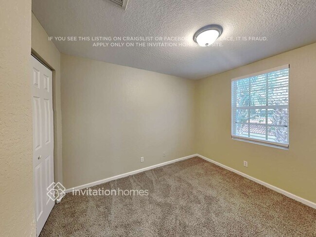 Building Photo - 1428 W Wickham Cir