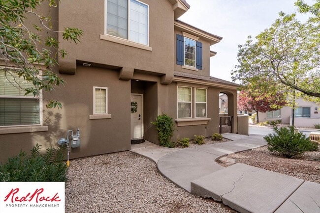 Building Photo - 3 Bedroom Furnished Home in Hidden Valley ...
