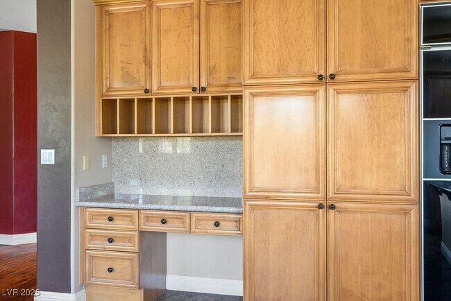 Building Photo - 1813 Country Meadows Dr