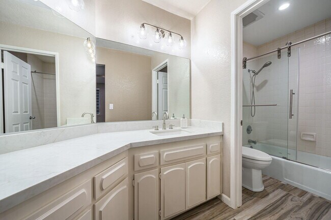 Building Photo - 46395 Ryway Pl