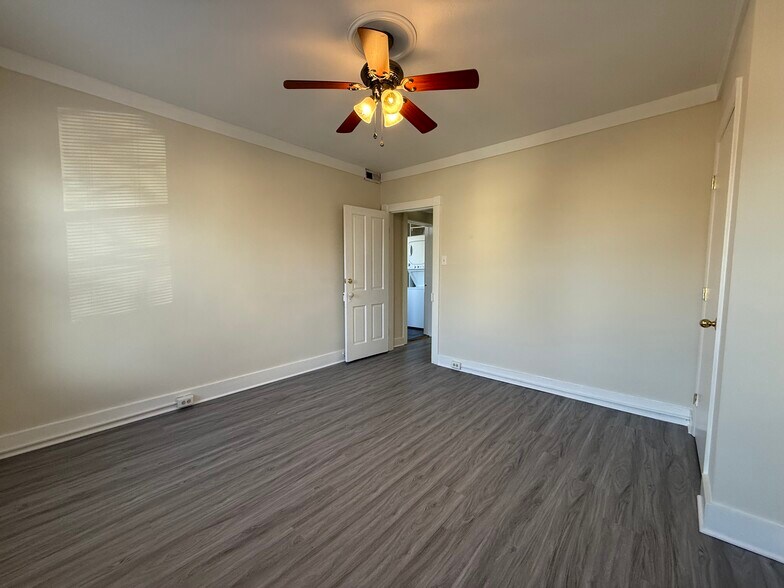 Building Photo - 411 Lyman Ave