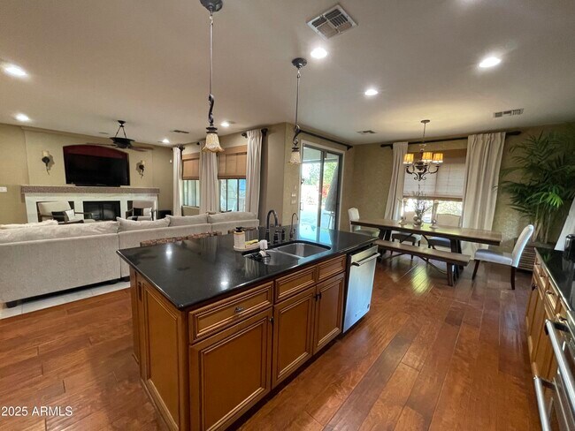 Building Photo - 4730 S Platinum Ct