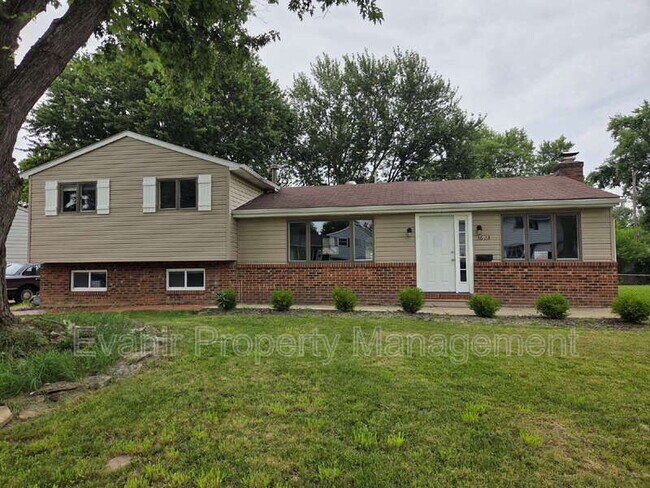 Building Photo - 3623 Bolamo Dr