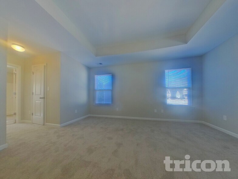 Building Photo - 228 Fieldcrest Dr