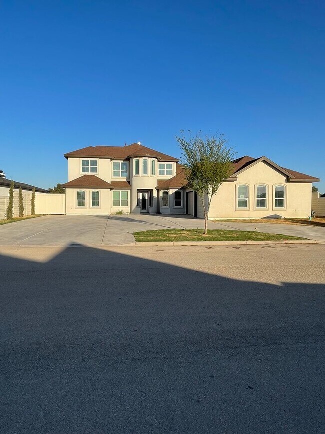 Building Photo - 2802 Tom Morris Rd