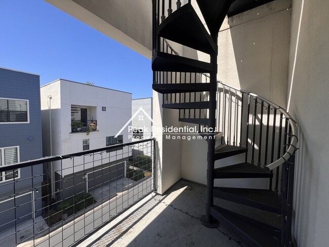 Building Photo - Elevated Luxury Living in This Updated 3BD/3.5BA Downtown Home with Private Rooftop