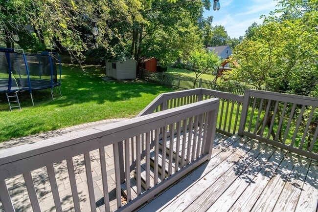 Building Photo - 15 Charles St