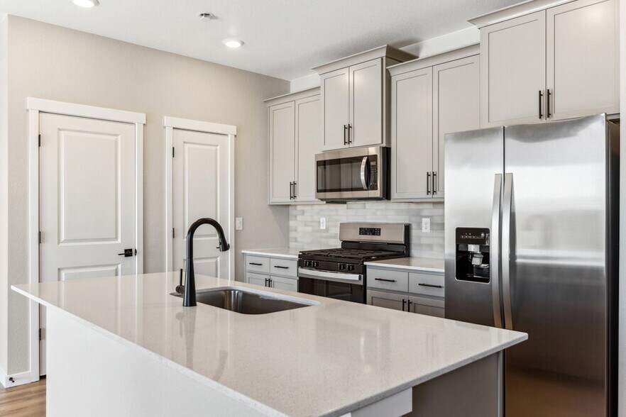 Building Photo - 17945 E 94th Ave