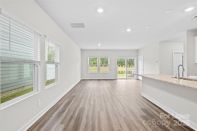 Building Photo - 1726 Braemar Vlg Dr