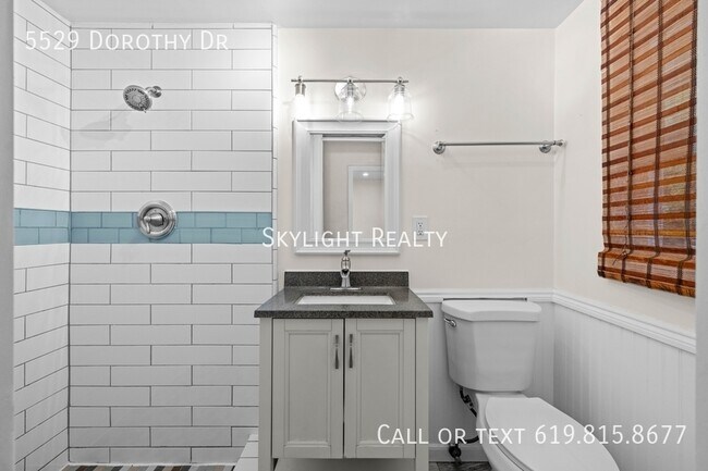 Building Photo - 5529 Dorothy Dr