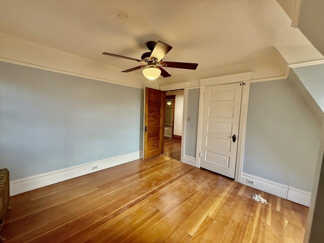 Building Photo - 1228 Bryan Ave