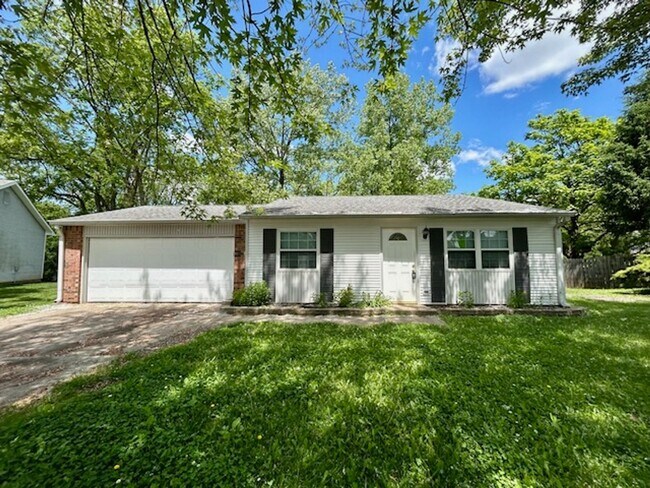 Building Photo - Charming 3-Bedroom Ranch on Quiet Cul-de-S...