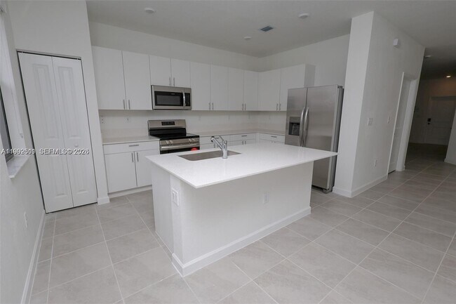 Building Photo - 23078 SW 130th Ave