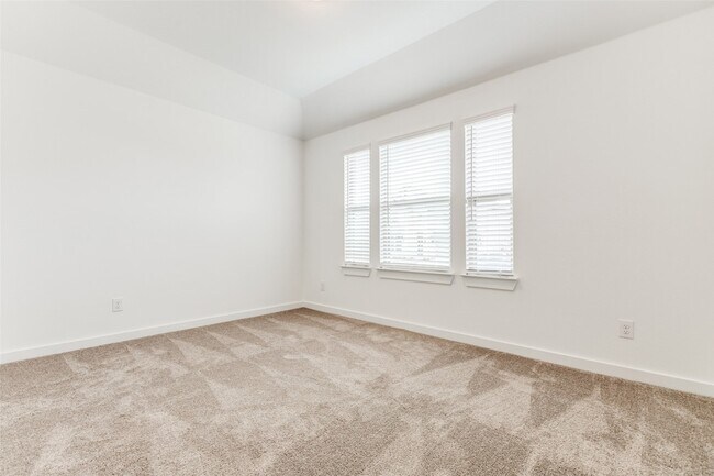 Building Photo - 4923 Bellhurst Dr