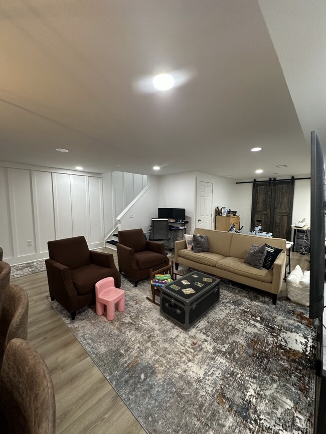 Building Photo - 121 Iron Bark Ct