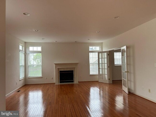 Building Photo - 7209 Bladen Pl