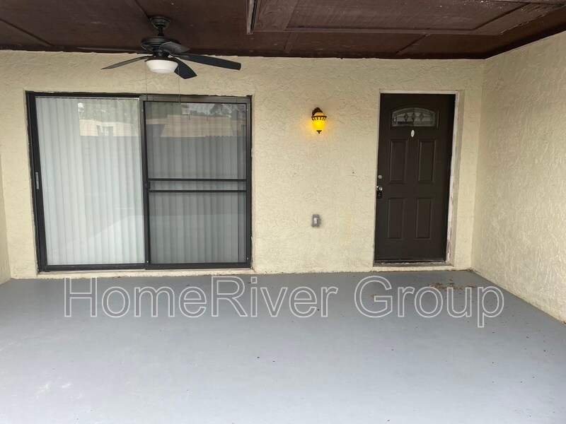 Building Photo - 15240 E Pond Woods Dr