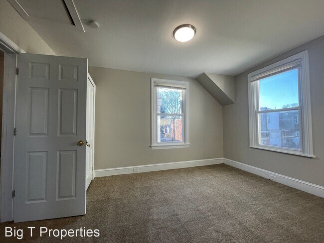 Building Photo - 4 br, 2 bath House - 3013 N Washington Street
