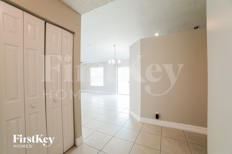 Building Photo - 6429 French Angel Terrace