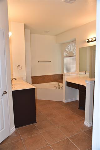 Building Photo - 317 Trakehner Trail