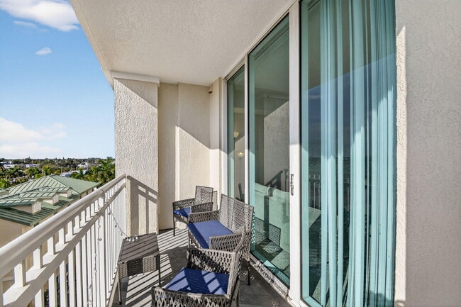 Building Photo - 350 N Federal Hwy