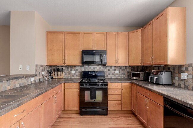 Building Photo - A contemporary 1826 sq ft. 3 Bedroom / 3 Bath Belmar Townhome for rent