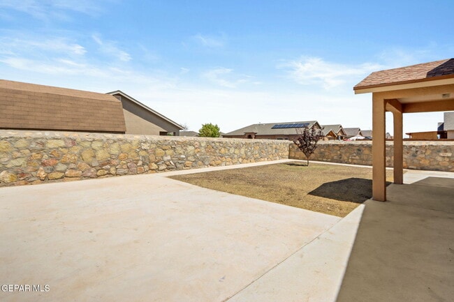 Building Photo - 14645 Spanish Point Dr