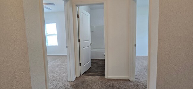 Building Photo - 15660 Merlin Ave